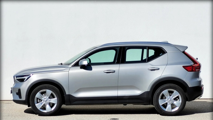 Volvo XC 40 cena 159555 przebieg: 32000, rok produkcji 2023 z Łeba małe 326